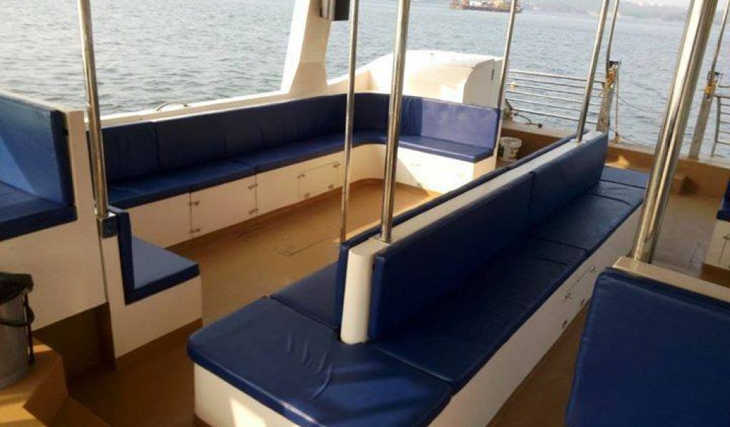 double-decker-yacht-in-goa-4