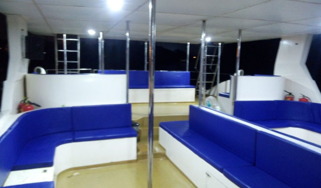 double-decker-yacht-in-goa-7