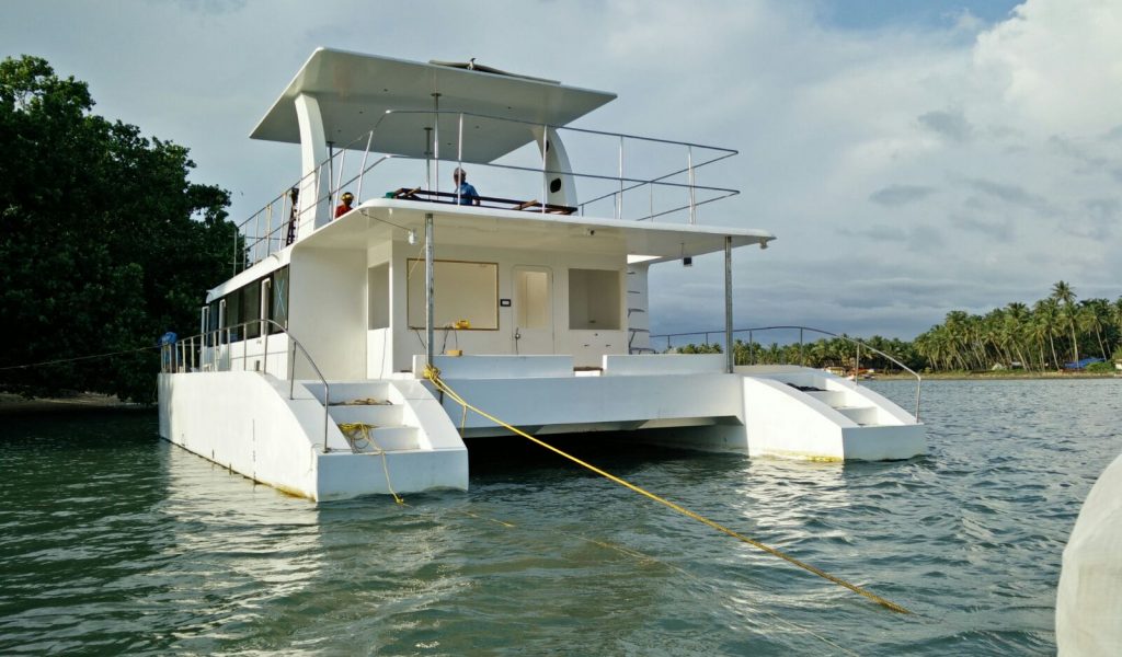 family-yacht-goa-3