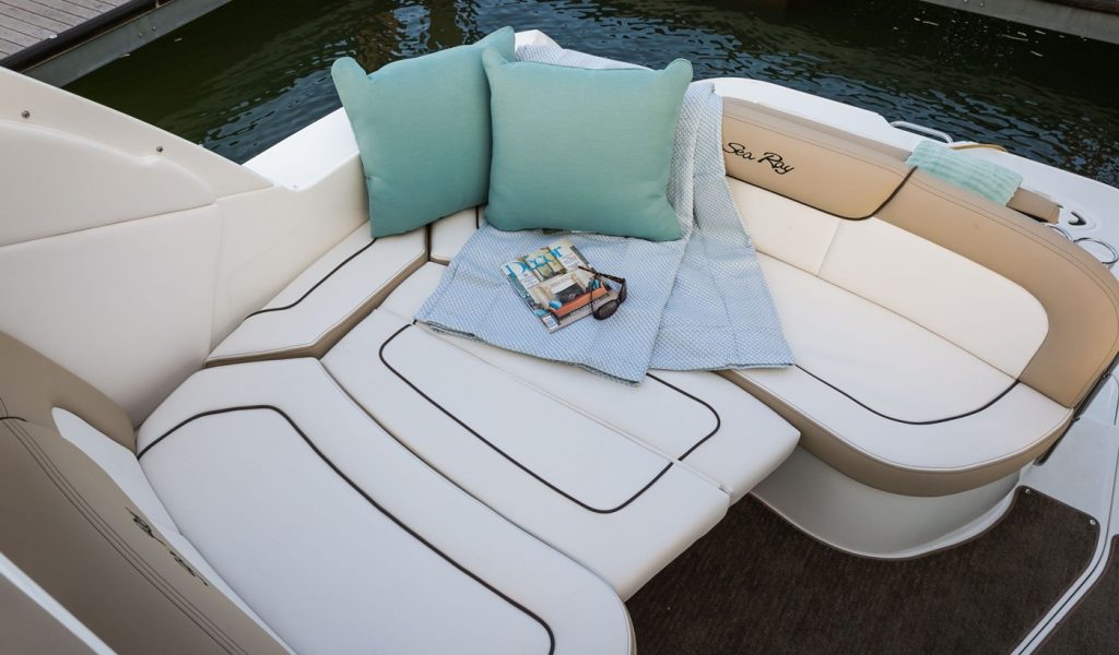 sundancer-yacht-hire-8