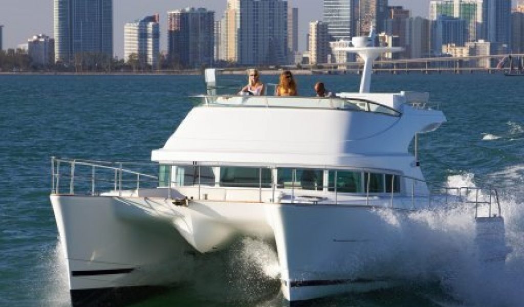 yacht-on-rent-in-goa-laggon-44-1
