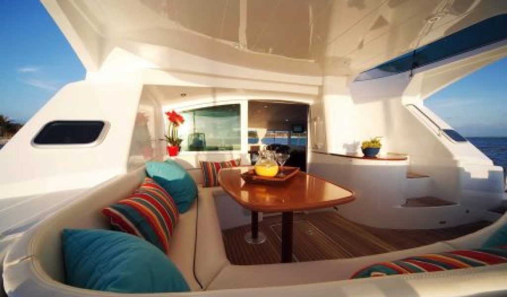 yacht-on-rent-in-goa-laggon-44-7